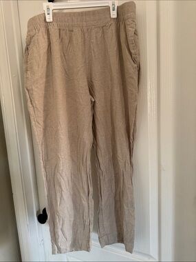 Old Navy Women's Light Beige Elastic-Waist Capris
